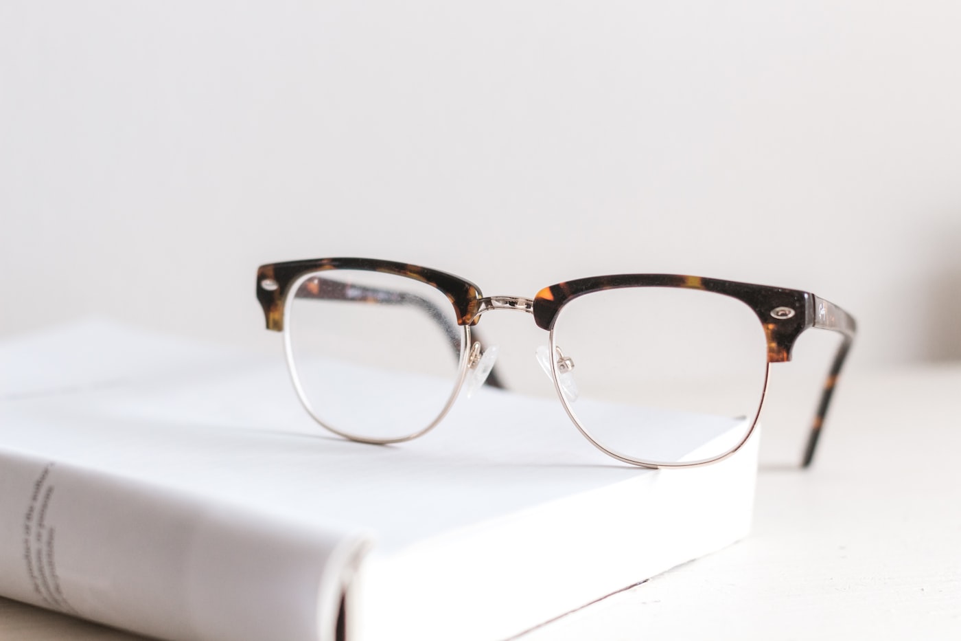 Classic eyeglasses