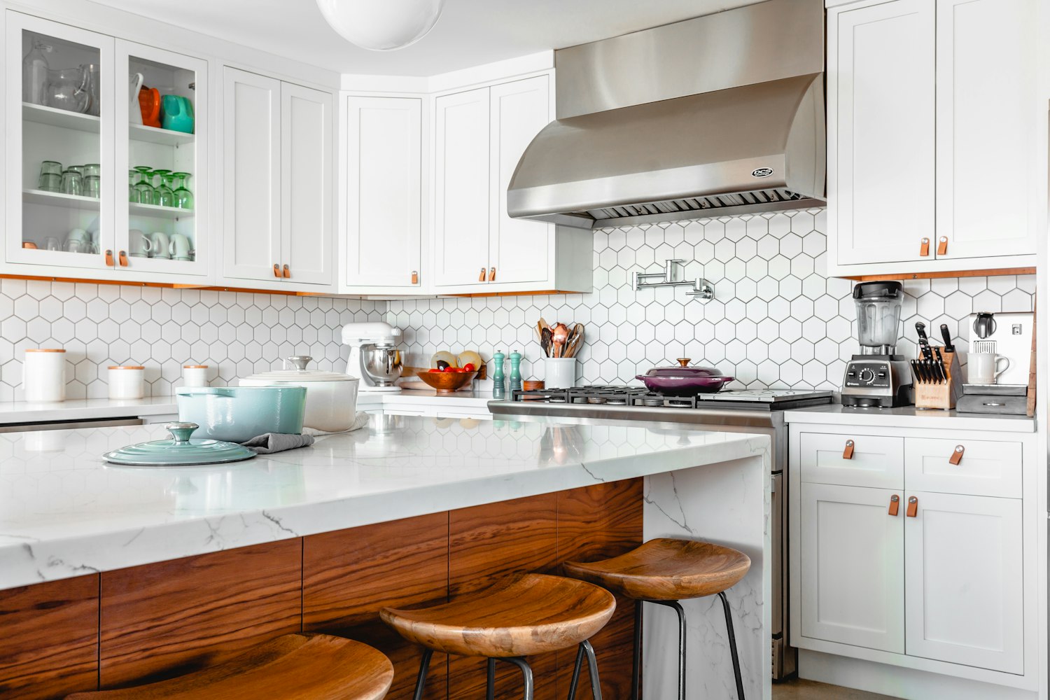 Bright modern kitchen remodel