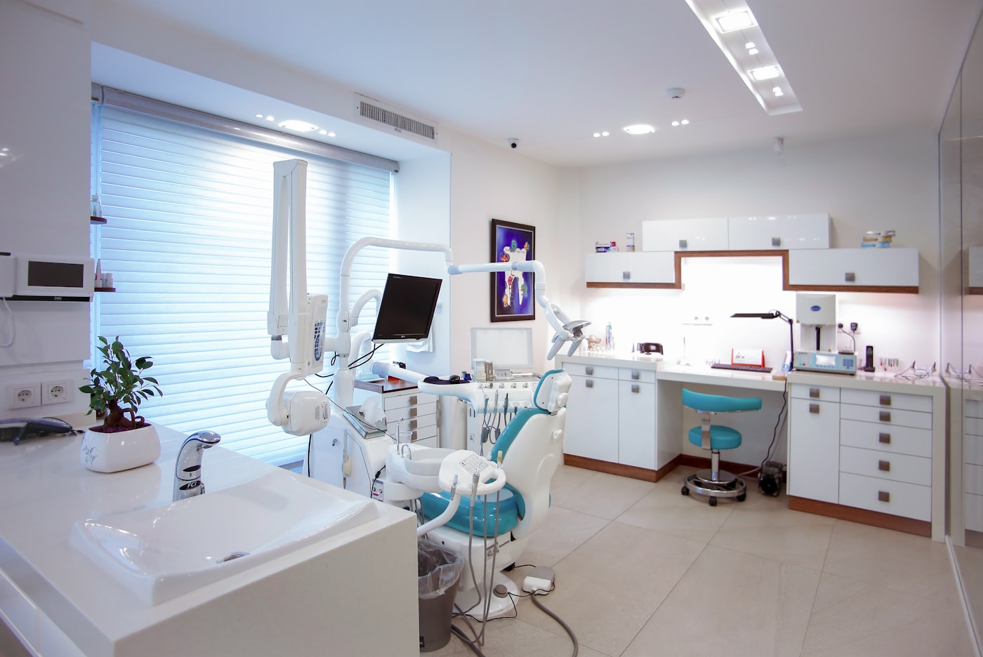 Bright, modern Ivory Lane Dental treatment room