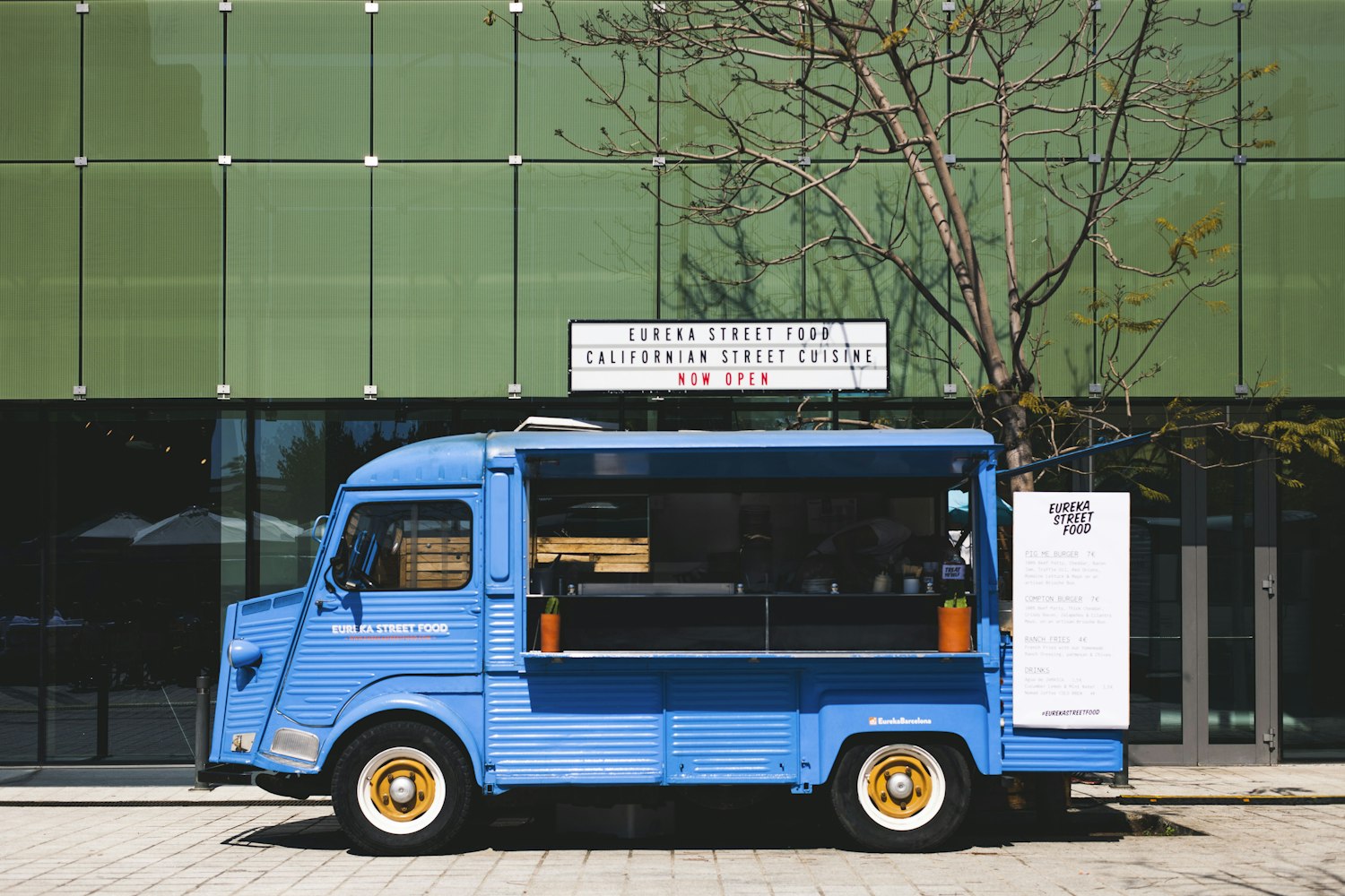 The Rolling Smoke BBQ truck