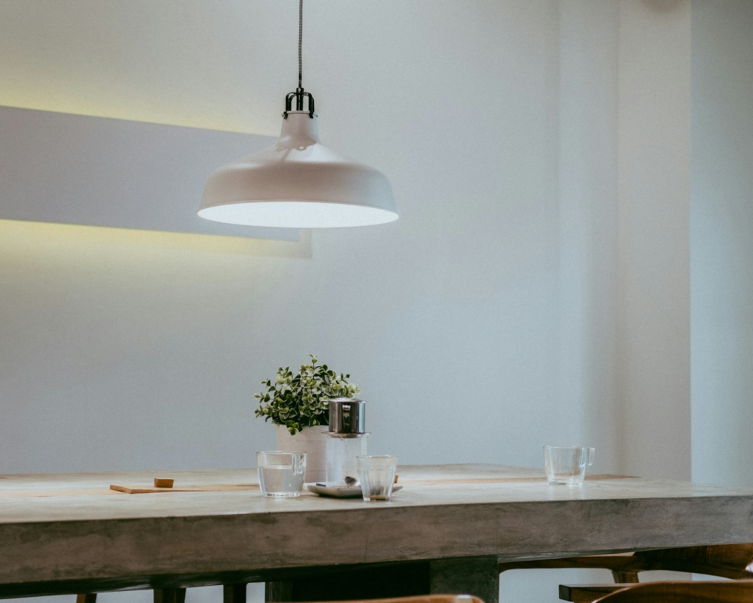 Modern lighting installation